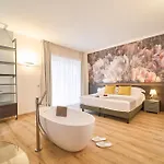 Cuserina Hotell