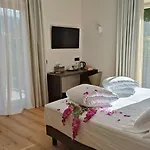 Hotel Cuserina 3*
